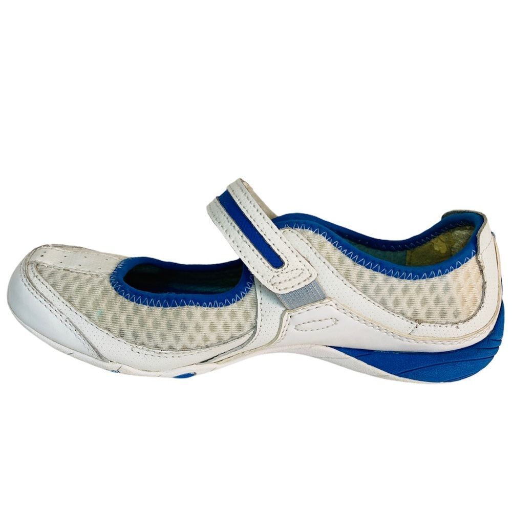 Skechers Women’s Sports Shoes White Blue Size 7